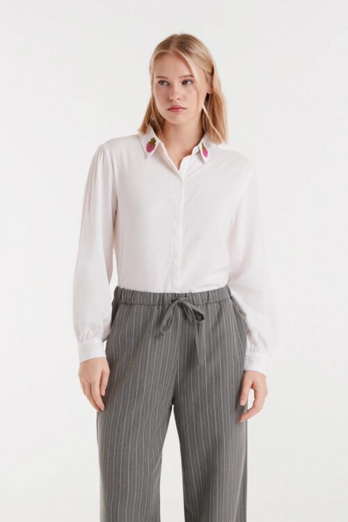 CAMICIA BIANCA CON RICAMO