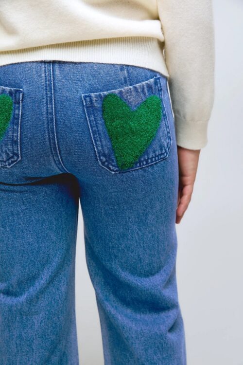 JEANS BAMBINA CON DETTAGLIO RICAMATO